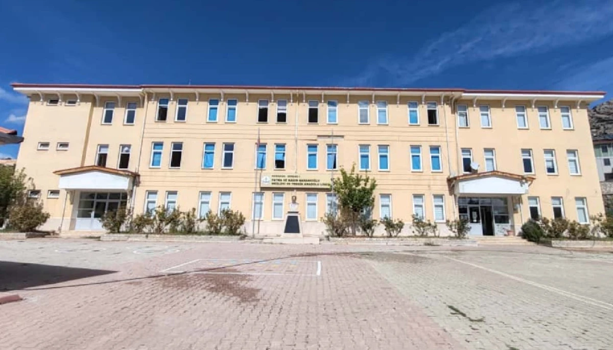 Ermenek'te Fatma Nadir Haranioğlu Mesleki Eğitim Merkezi Hizmete Girdi