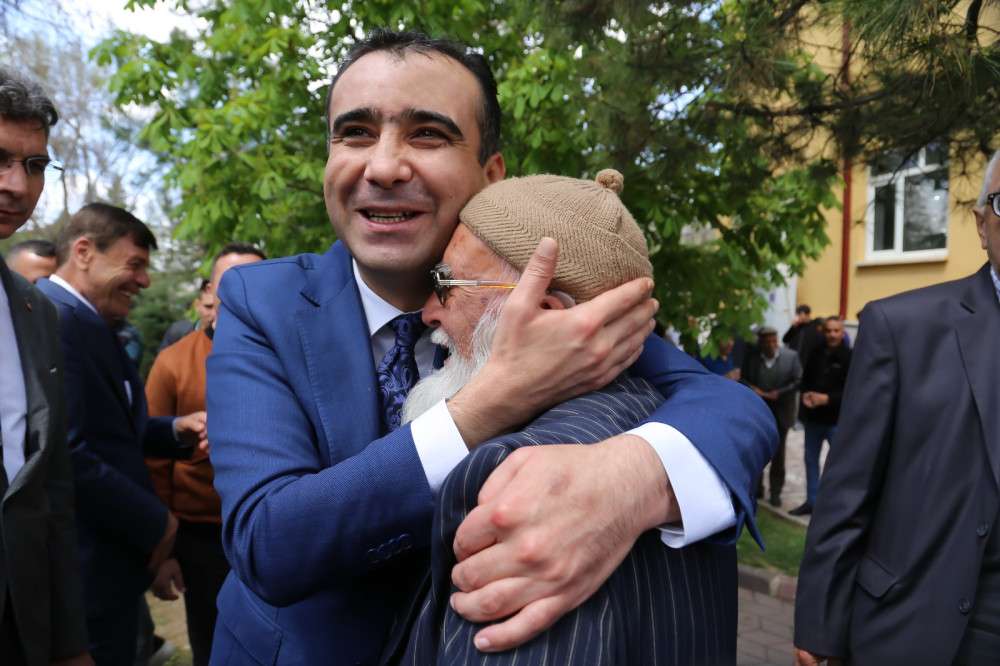 KARAMAN BELEDİYESİNDE BAYRAMLAŞMA PROGRAMI D&Uuml;ZENLENDİ