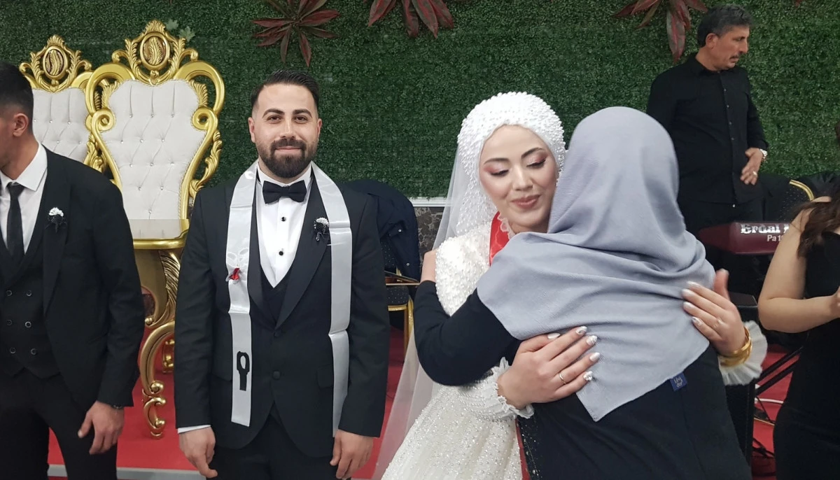 Mutluluğa &ldquo;Evet&rdquo; Dediler: Kurt ve Erşahin Ailelerinin mutlu g&uuml;n&uuml;